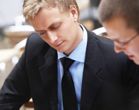 ? SEO‑Titel (Varianten) Du kannst je nach Zielgruppe und Platzbedarf wählen:  Next Generation Unterweisung: Wie KI‑Dialoge die Arbeitssicherheit revolutionieren  Digitale Unterweisung der Zukunft: Warum dialogbasierte KI neue Standards setzt  Moderne Arbe